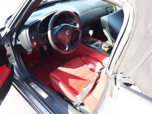 Used 2000 Honda S2000 image 12