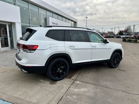 New 2026 Volkswagen Atlas SE image 7