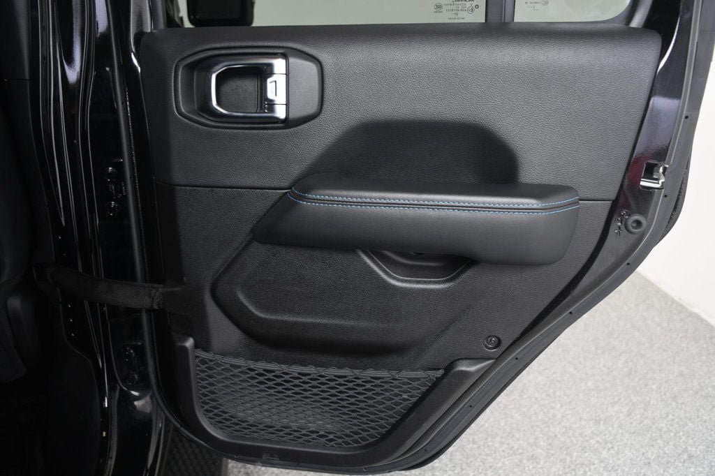 Used 2024 Jeep Wrangler High Altitude AWD/4WD image 26