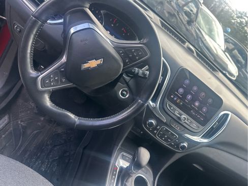 Used 2022 Chevrolet Equinox LT image 16