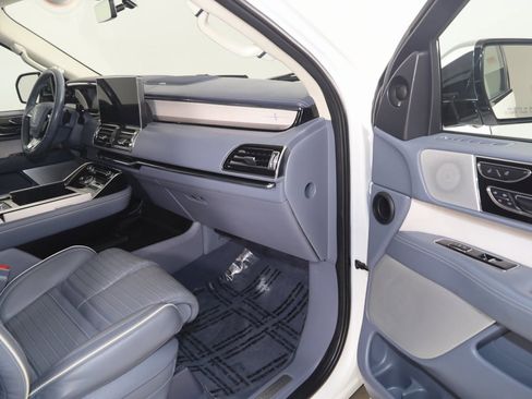 Used 2023 Lincoln Navigator Black Label image 47