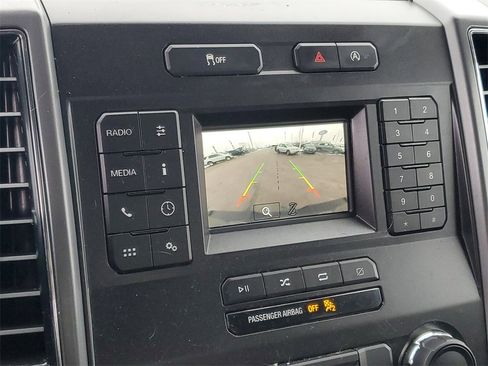 Used 2018 Ford F150 XLT image 19