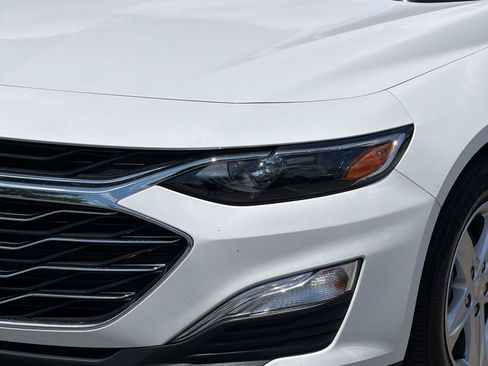 Used 2023 Chevrolet Malibu LS FWD image 10