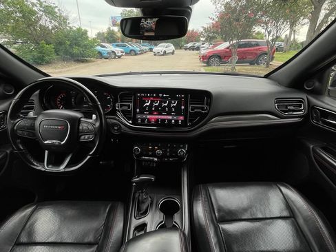 Used 2024 Dodge Durango GT RWD image 9