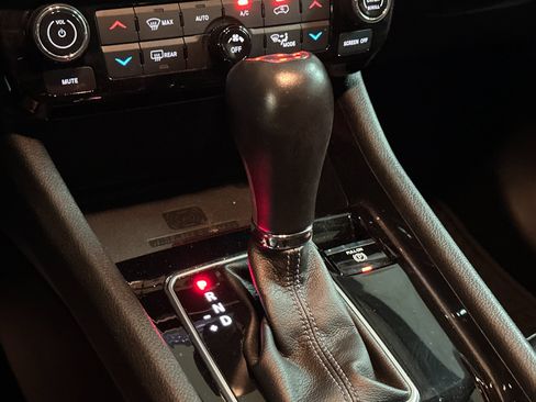 Certified 2022 Jeep Compass Latitude w/ Convenience Group image 20