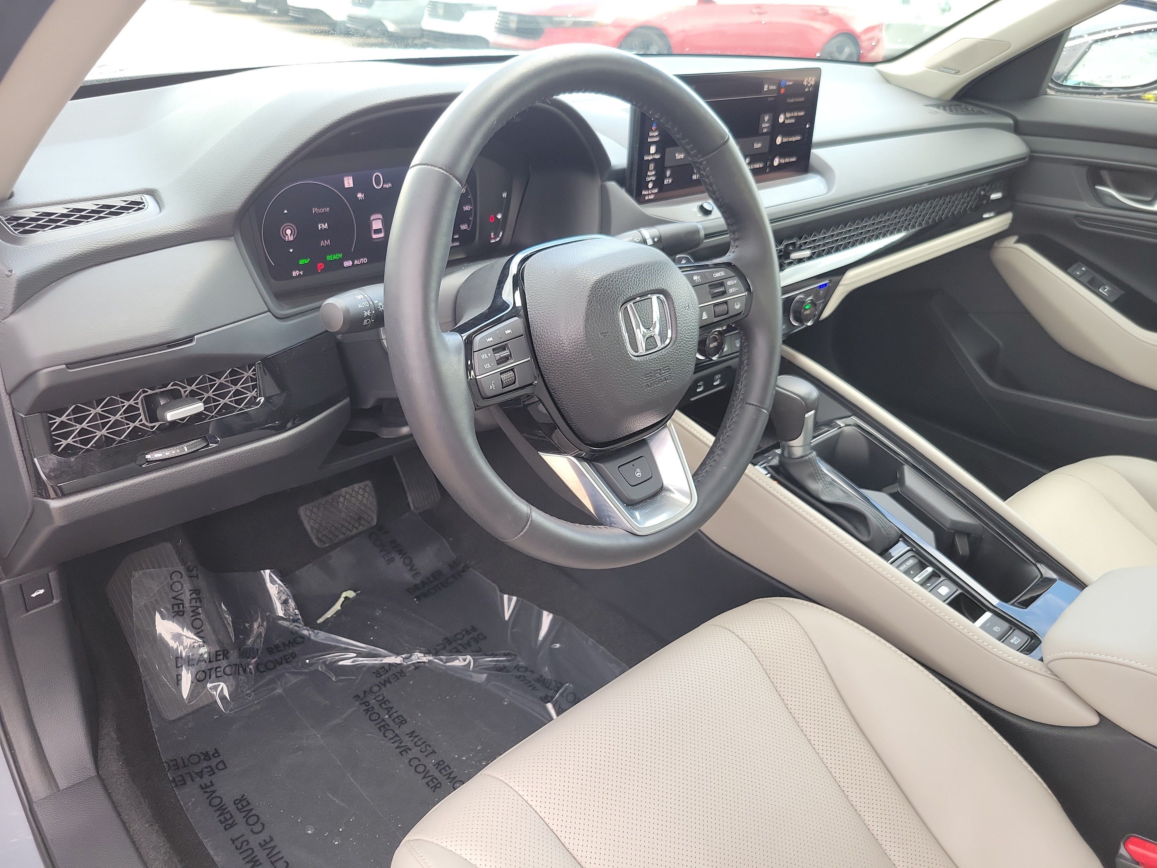 Certified 2025 Honda Accord Touring image 33