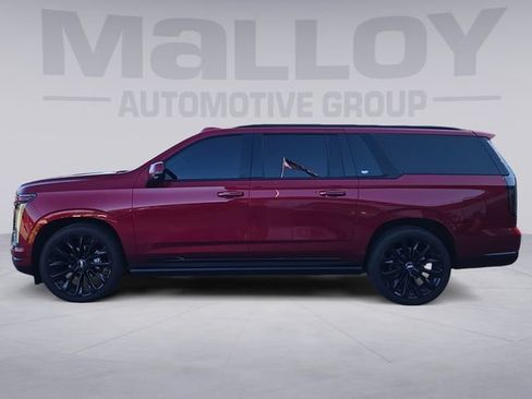 Certified 2026 Cadillac Escalade ESV Platinum Sport w/ LPO, ONYX Package AWD/4WD image 2