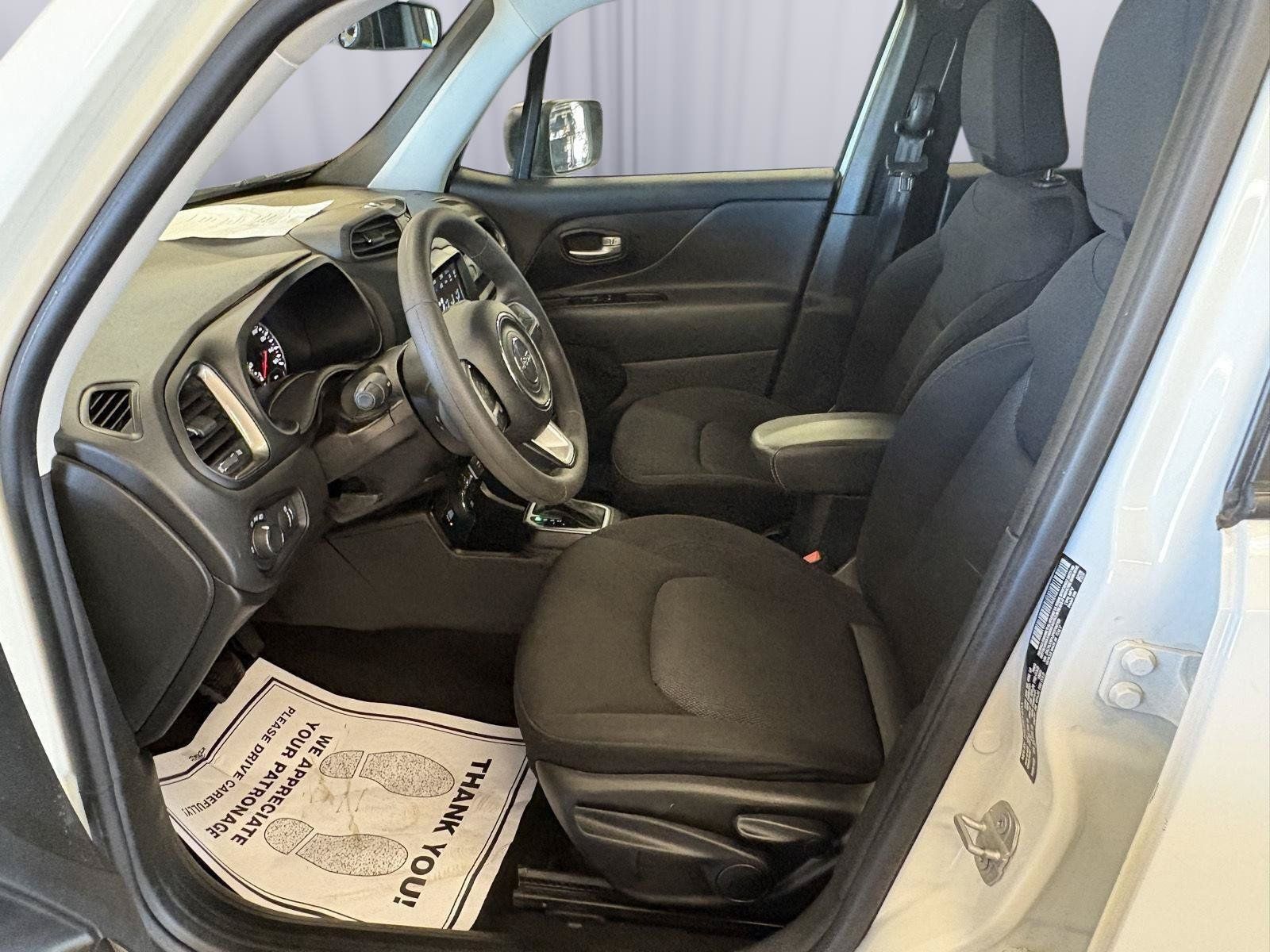 Used 2023 Jeep Renegade Latitude AWD/4WD image 23