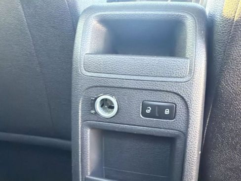 Used 2011 Volkswagen Jetta TDI image 17