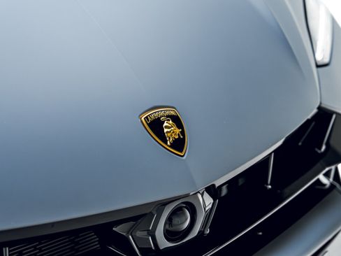 Used 2025 Lamborghini Urus SE AWD/4WD image 19