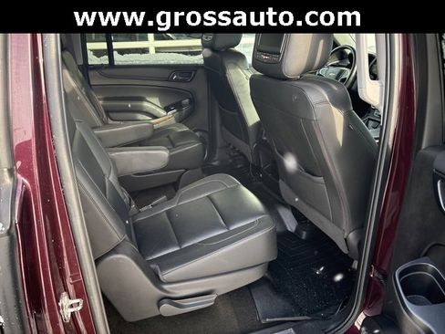 Used 2017 Chevrolet Suburban LT w/ Luxury Package image 33