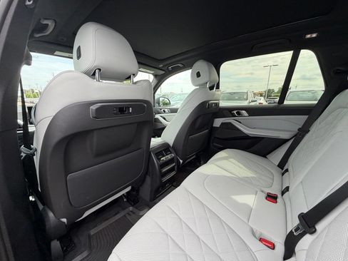 Certified 2024 BMW X5 sDrive40i w/ Premium Package RWD image 21