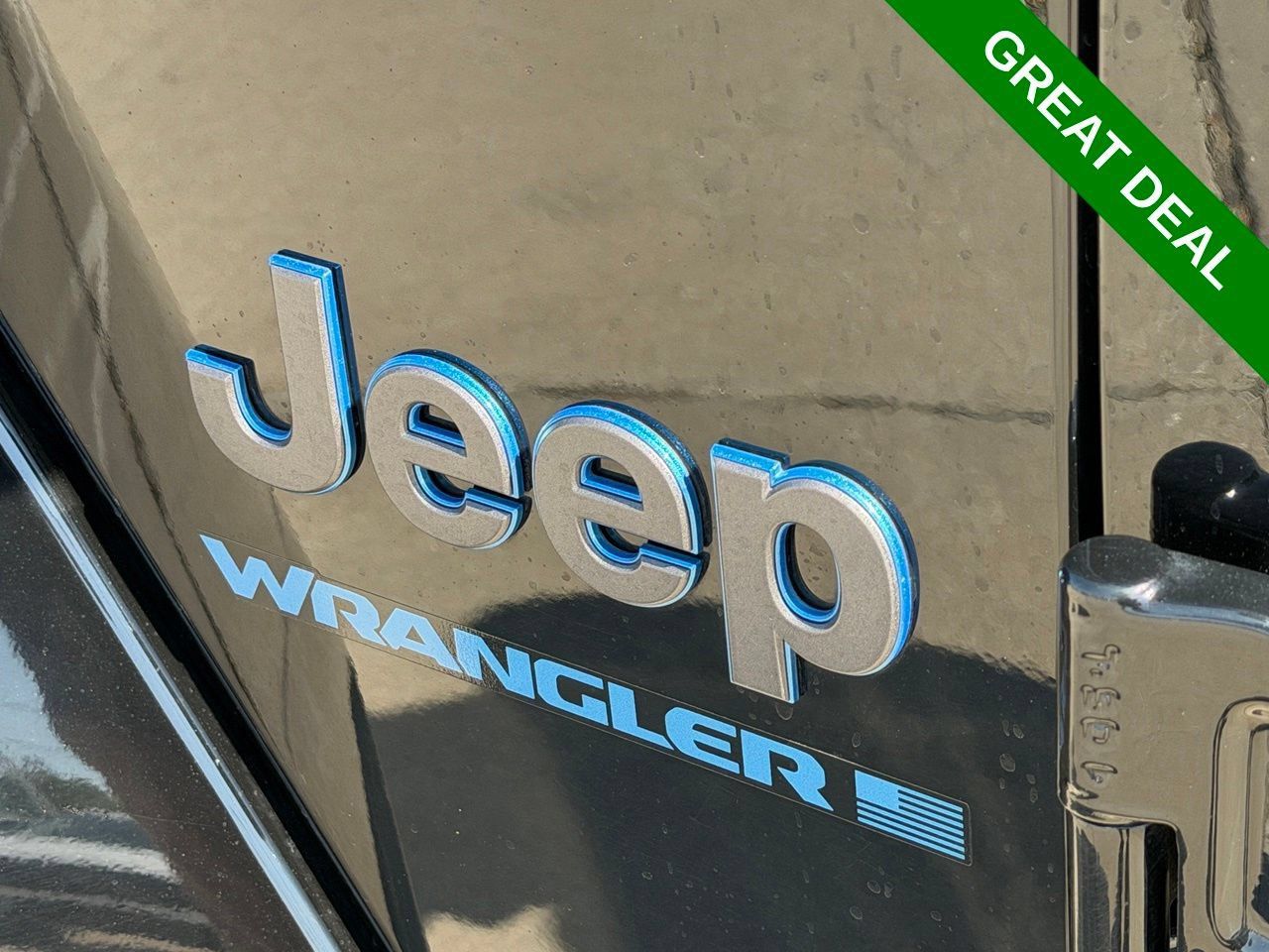 Used 2025 Jeep Wrangler Unlimited Sahara w/ Safety Group AWD/4WD image 10