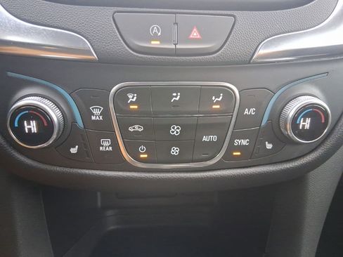 Used 2024 Chevrolet Equinox LT image 26