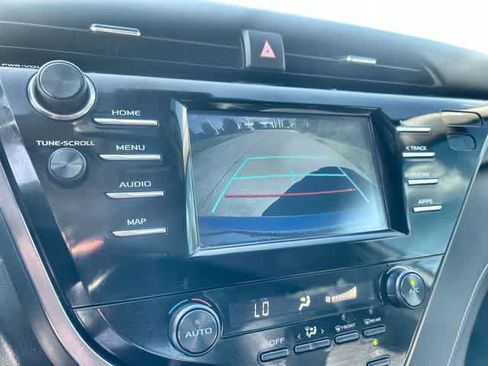 Used 2019 Toyota Camry SE FWD image 26