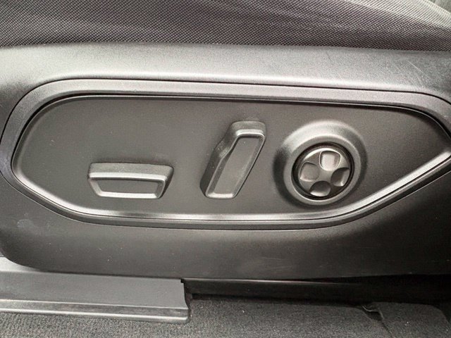 Used 2023 Jeep Grand Cherokee L Laredo AWD/4WD image 20