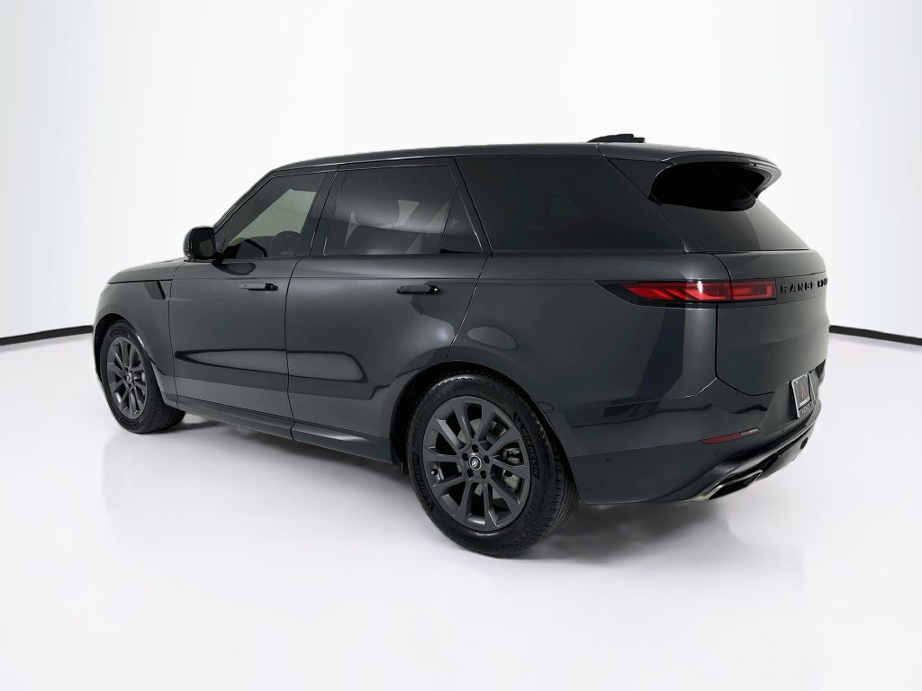 Used 2024 Land Rover Range Rover Sport SE AWD/4WD image 3