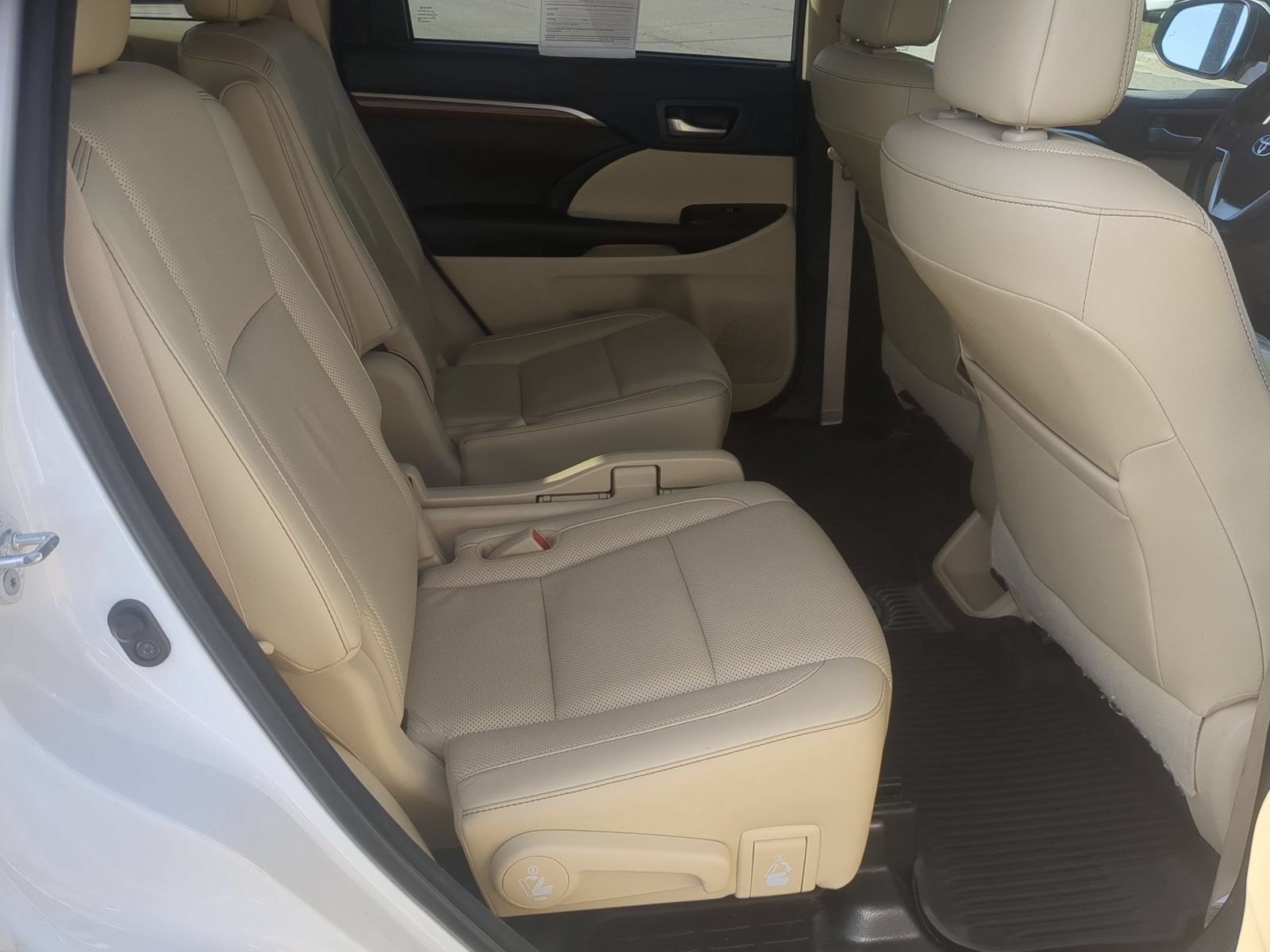Used 2017 Toyota Highlander Limited AWD/4WD image 36