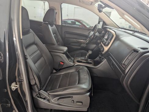 Used 2017 GMC Canyon Denali image 18