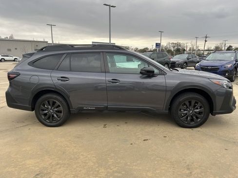 Used 2024 Subaru Outback Onyx Edition image 3