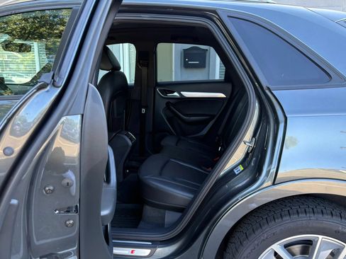 Used 2018 Audi Q3 2.0T Premium w/ Convenience Package FWD image 11