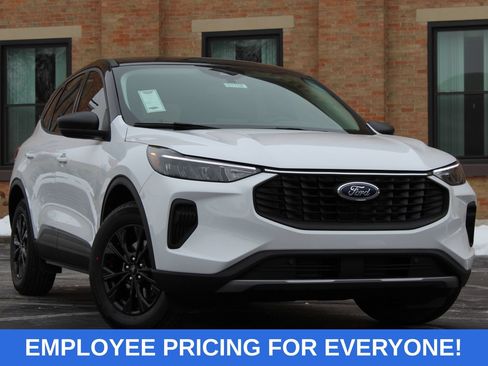 New 2026 Ford Escape Active w/ Cold Weather Package FWD image 2