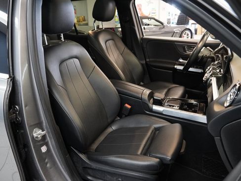 Used 2020 Mercedes-Benz GLB 250 GLB 250 4D Sport Utility image 25