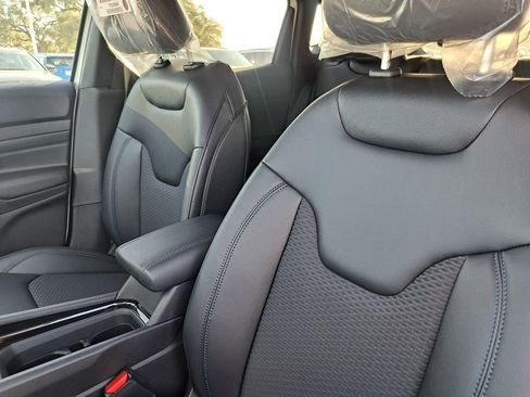 New 2026 Jeep Compass Latitude image 18