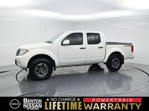 Used 2018 Nissan Frontier PRO-4X AWD/4WD image 1