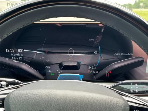 New 2026 Cadillac Vistiq Sport image 27