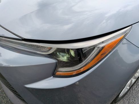Used 2025 Toyota Corolla LE w/ LE Premium Package FWD image 11