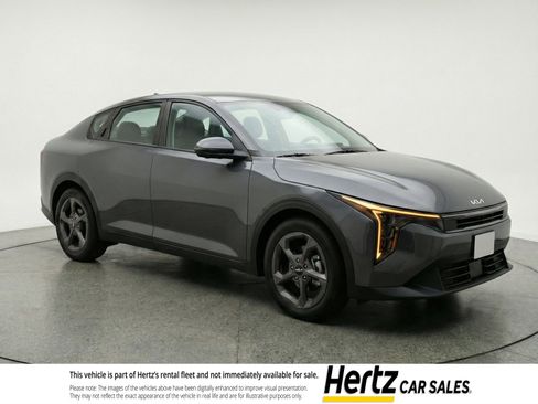 Used 2025 Kia K4 FWD image 1