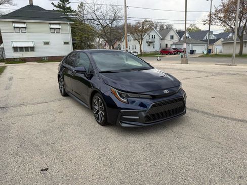Used 2020 Toyota Corolla SE w/ SE Premium Package image 1