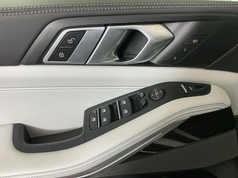 Certified 2025 BMW X5 sDrive40i image 18