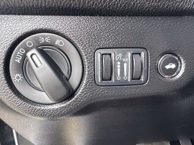 Used 2023 Dodge Challenger GT RWD image 22