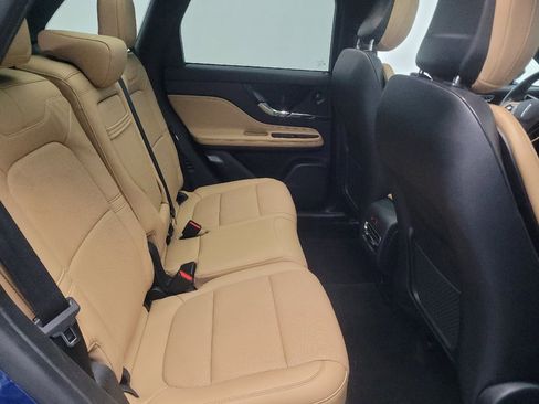 Used 2020 Lincoln Corsair Reserve w/ Elements Package FWD image 19
