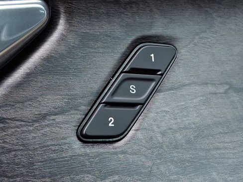 Certified 2025 Jeep Grand Cherokee Limited image 24