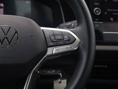 Certified 2025 Volkswagen Jetta Sport FWD image 8