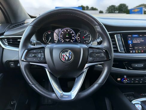 Used 2024 Buick Enclave Avenir w/ Avenir Technology Package AWD/4WD image 25