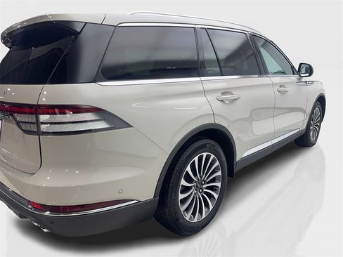 Used 2022 Lincoln Aviator Reserve w/ Equipment Group 201A image 13