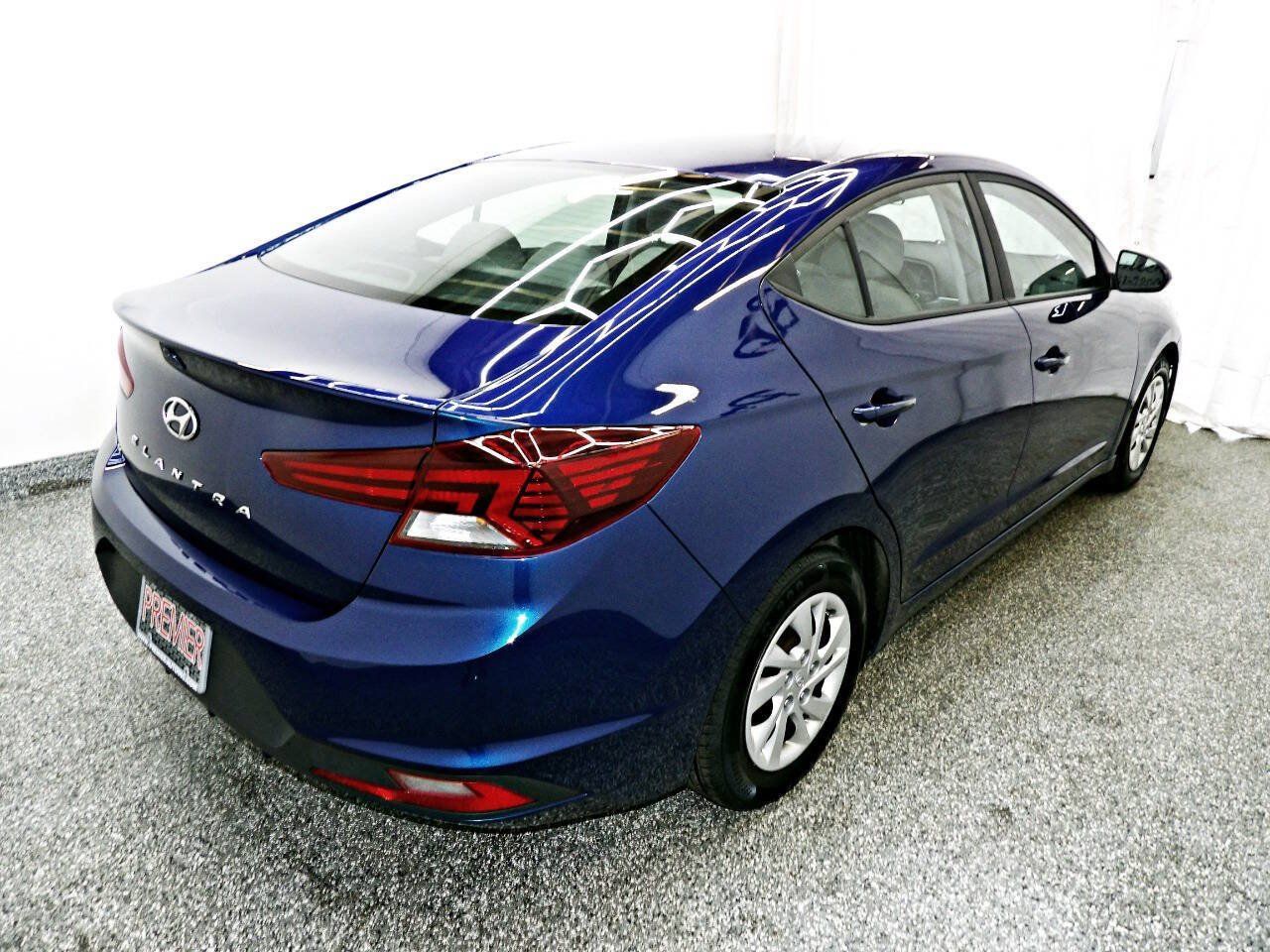 Used 2019 Hyundai Elantra SE FWD image 6