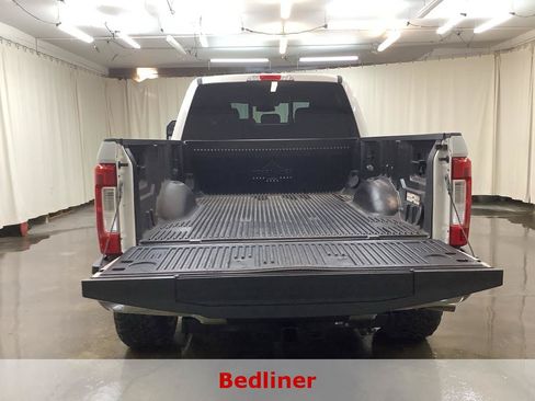 Used 2019 Ford F250 Lariat w/ Lariat Ultimate Package AWD/4WD image 7