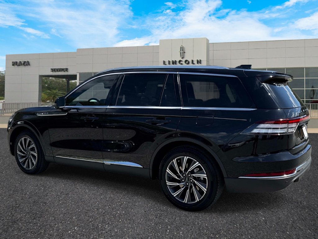 New 2026 Lincoln Aviator 2WD image 5