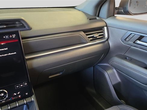 Used 2025 GMC Terrain Elevation image 19