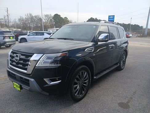 Used 2022 Nissan Armada Platinum w/ Captain's Chairs Package image 3