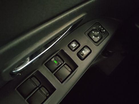 Used 2022 Mitsubishi Outlander Sport SE image 27