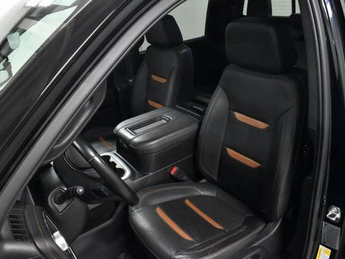 Used 2021 GMC Sierra 2500 AT4 w/ AT4 Premium Plus Package image 12