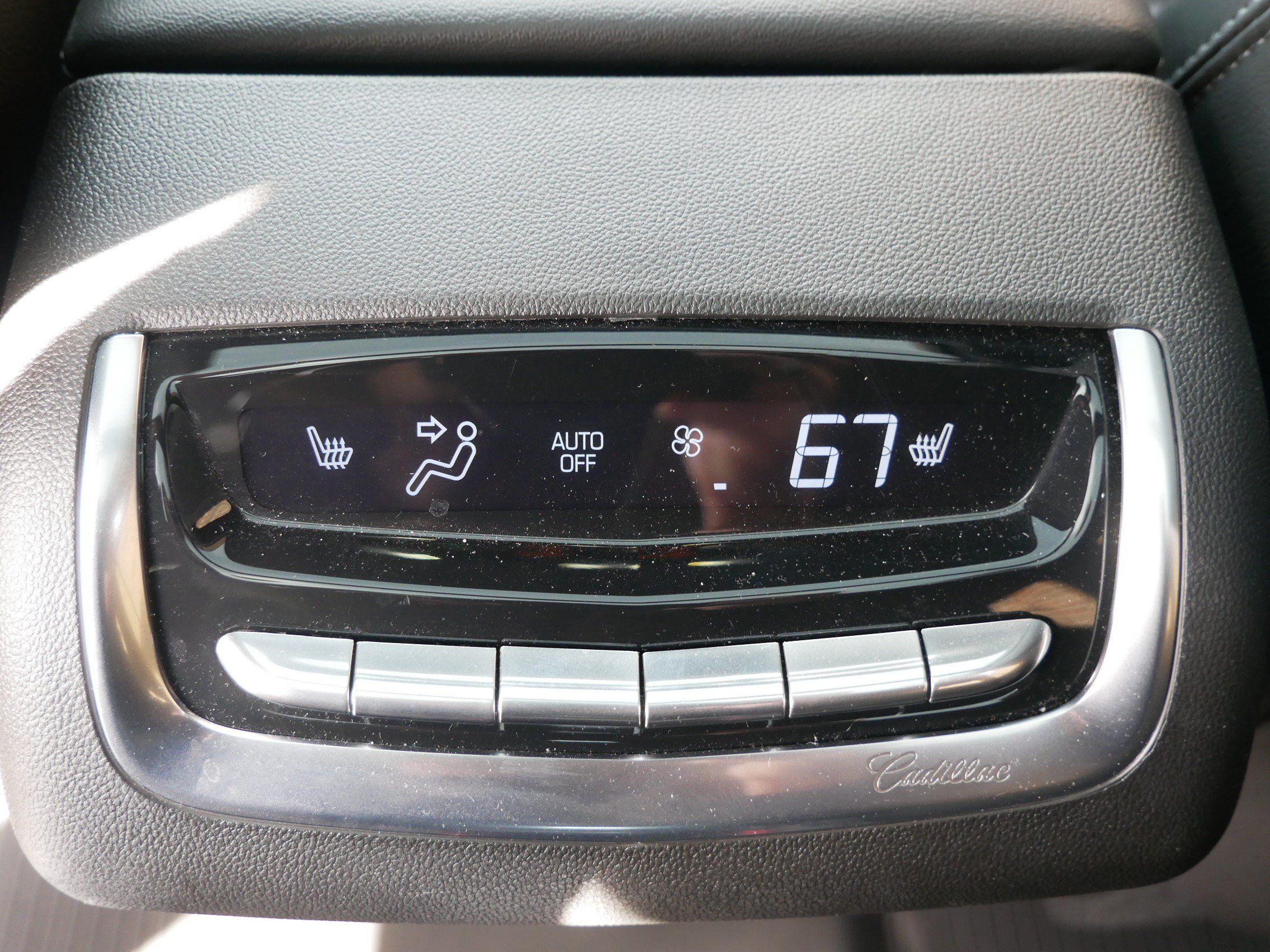 Used 2024 Cadillac XT6 Sport w/ LPO, ONYX Package AWD/4WD image 13