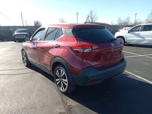 Used 2019 Nissan Kicks SV image 5