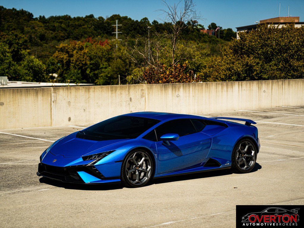 Used 2023 Lamborghini Huracan Tecnica RWD image 1